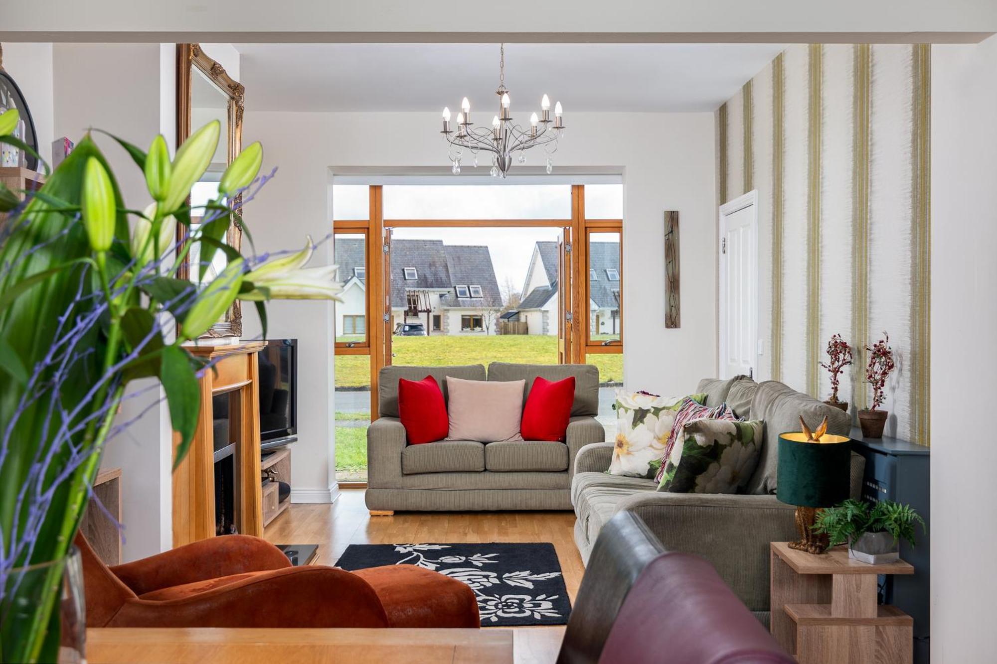 Shannonside - Stylish 5 Bed Marina Home & 40Ft Mooring Termonbarry Eksteriør billede