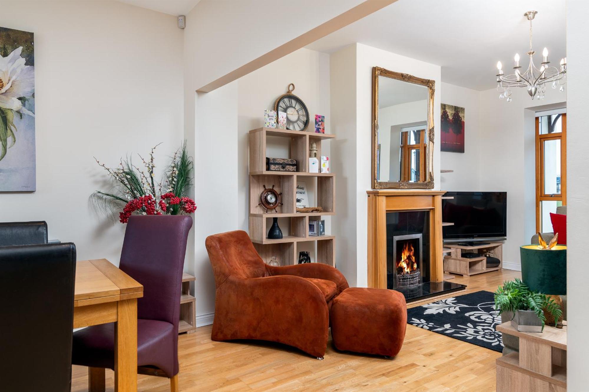 Shannonside - Stylish 5 Bed Marina Home & 40Ft Mooring Termonbarry Eksteriør billede