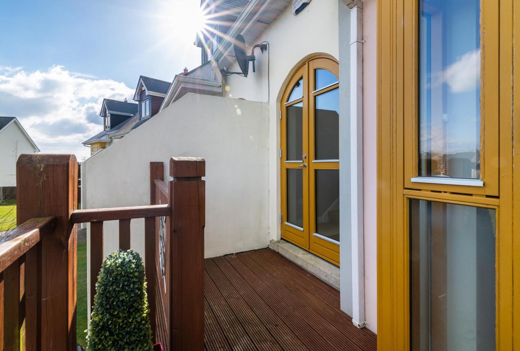 Shannonside - Stylish 5 Bed Marina Home & 40Ft Mooring Termonbarry Eksteriør billede