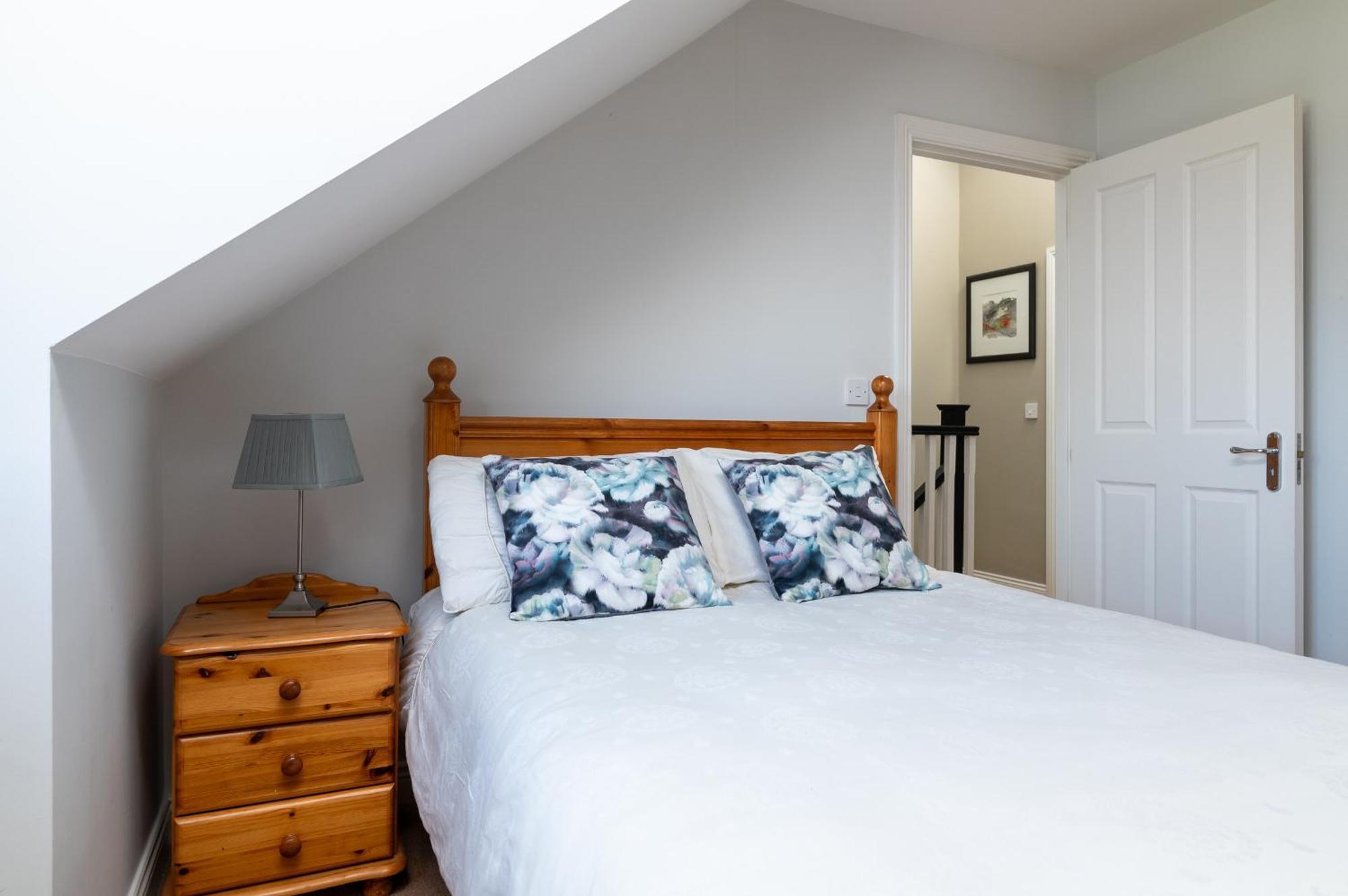 Shannonside - Stylish 5 Bed Marina Home & 40Ft Mooring Termonbarry Eksteriør billede